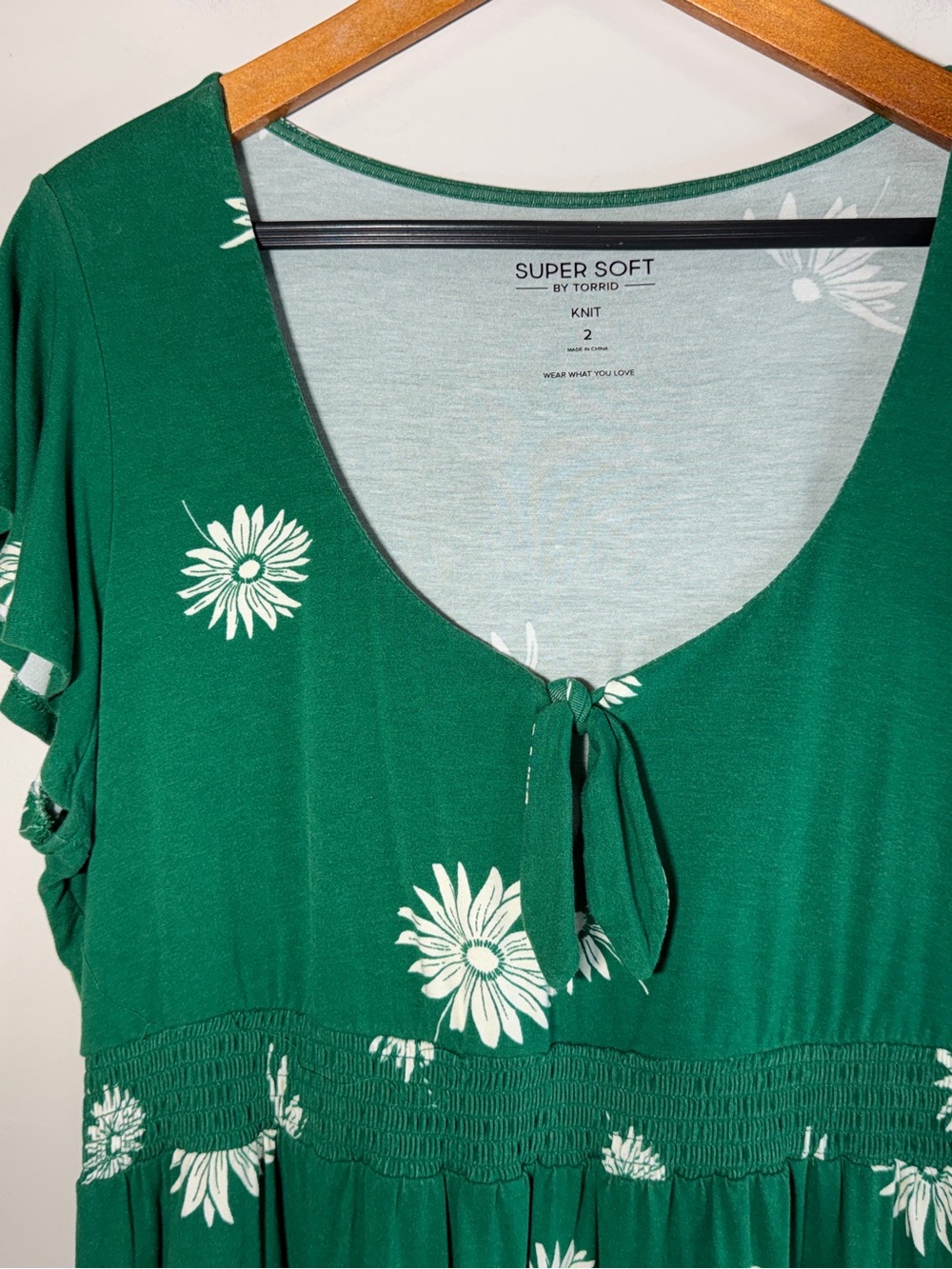 Torrid Super Soft Tie Front Keyhole Babydoll Top Size 2X - Picture 5 of 11